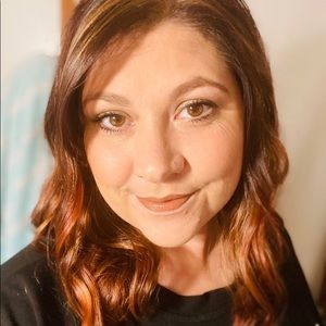 Meet your Posher, Nikki